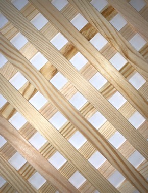 Pine Trellis 15mm strip 15mm Apeture